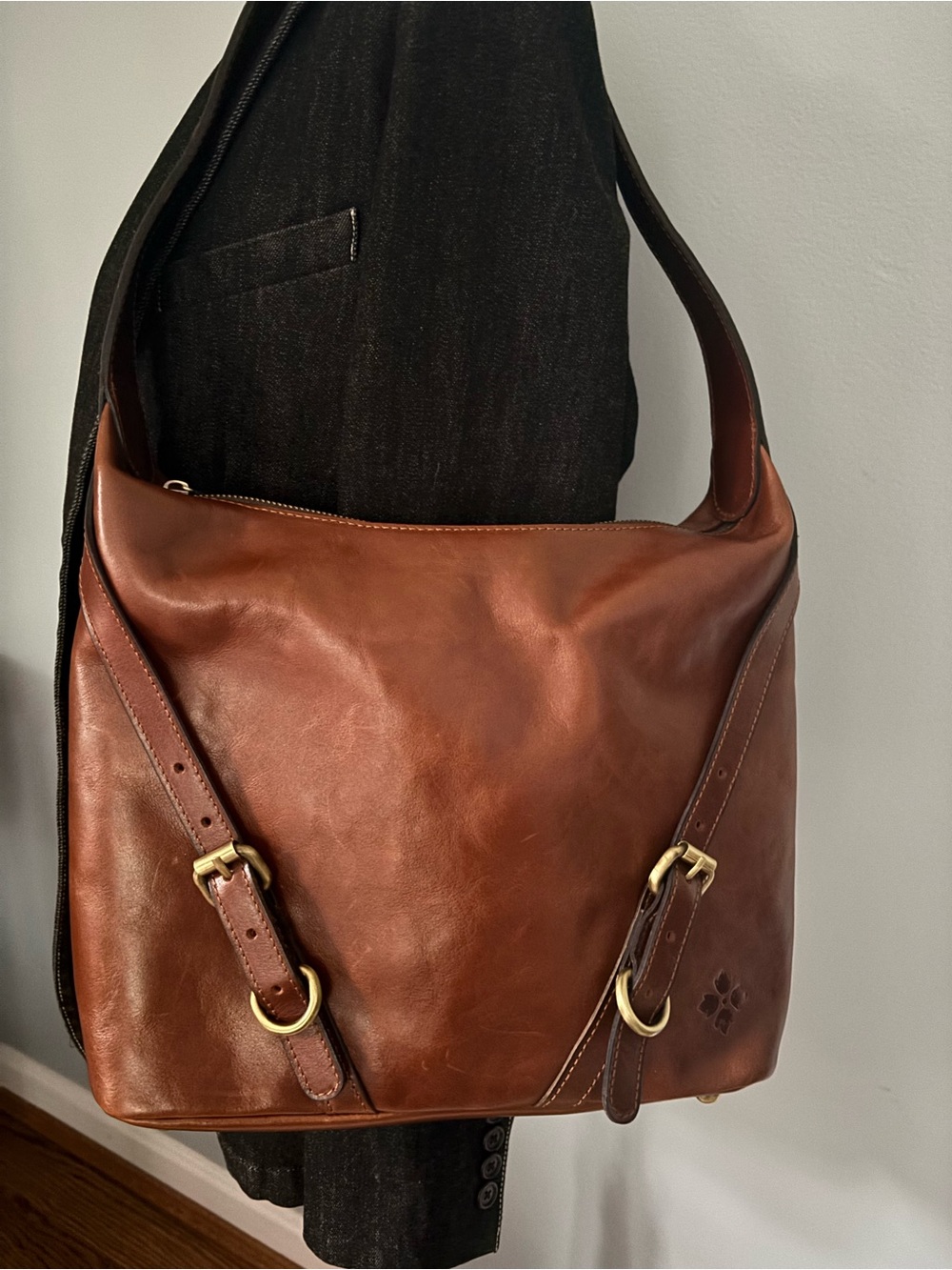 Patricia Nash Elia Leather Over the Shoulder Bag Zip Close One Strap - Picture 1 of 11